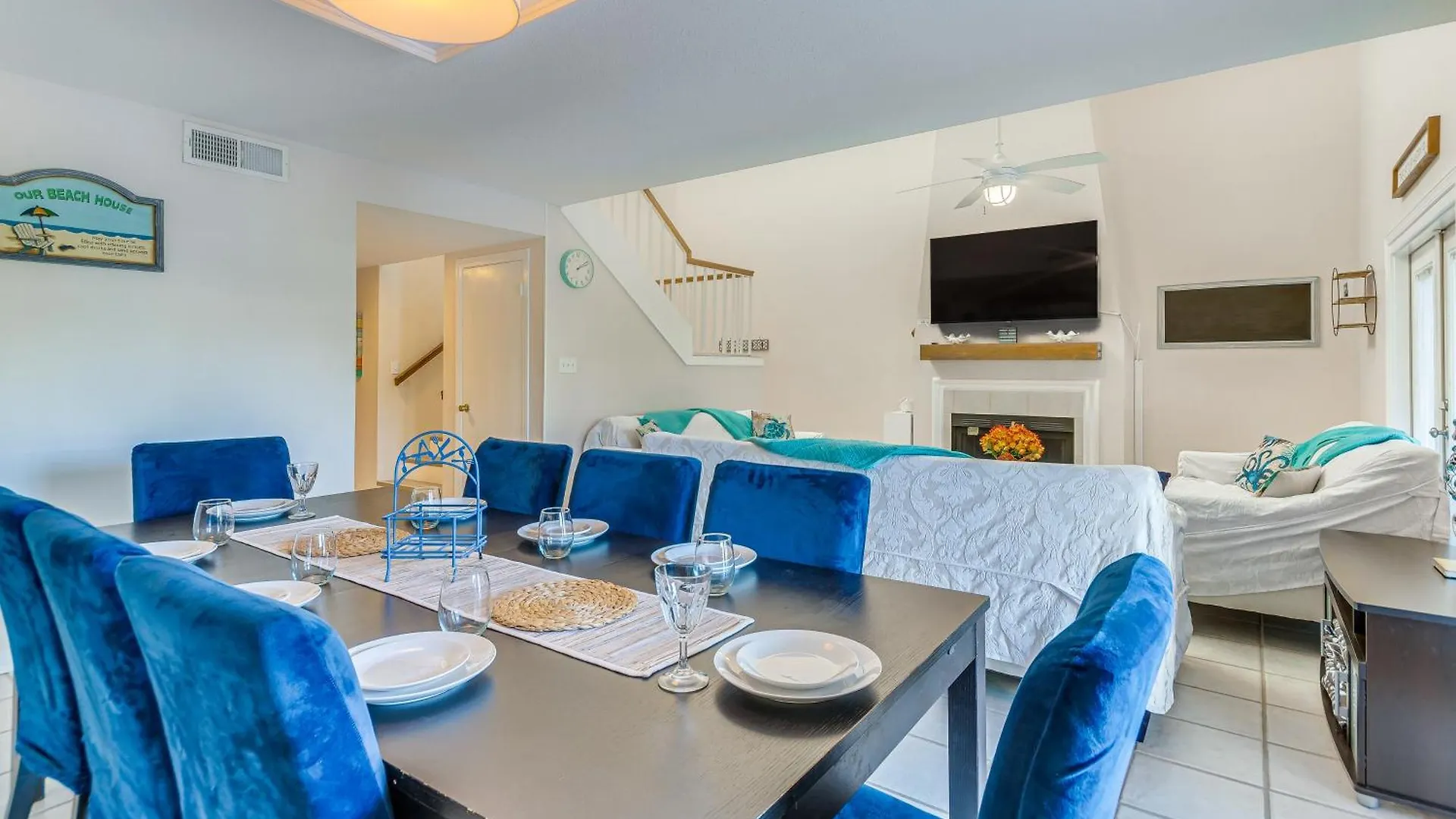 Beachfront Destin Townhome With Pool Access