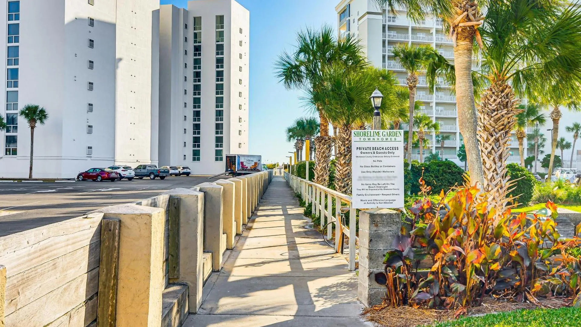 Beachfront Destin Townhome With Pool Access Holiday home