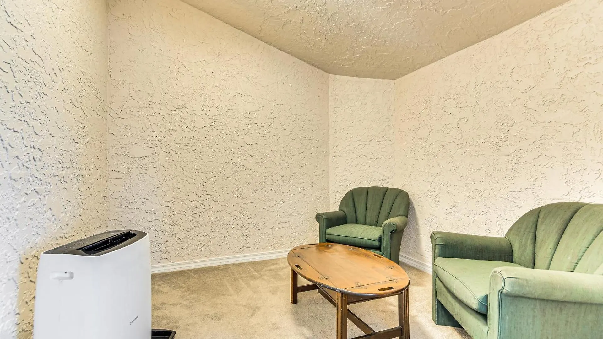 Beachfront Destin Townhome With Pool Access